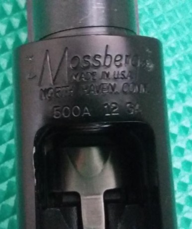 Hola. Vendo esta escopeta de corredera más que conocida por todos. Se trata del modelo 500A con recámara 00