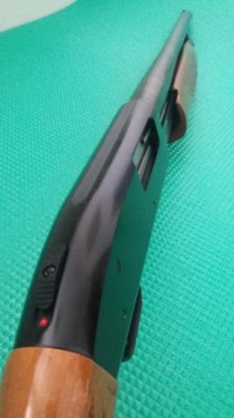 Hola. Vendo esta escopeta de corredera más que conocida por todos. Se trata del modelo 500A con recámara 12