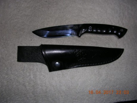 Hola. Vendo este cuchillo de J&V. El ya conocido modelo Axarquia con vaciado plano, pero en edición 30