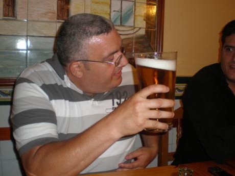 Rediez que no pensaba que hubiera un moderador al guait. :mrgreen:  :birra^:

    Dos ,2 posts en un rato.(cerrados 70