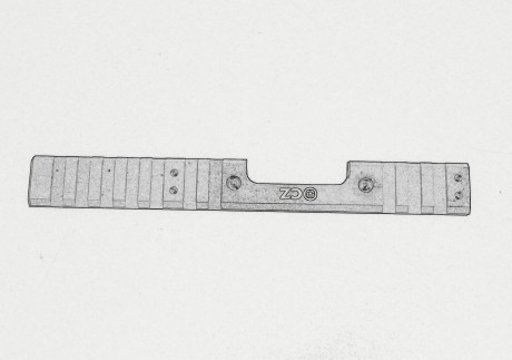 Vendo carril de 0.25 MOA a estrenar marca CZ para utilizar monturas tipo Weaver en cualquier arma. Está 01