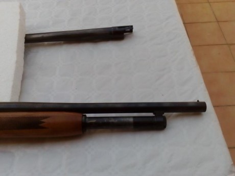 ----VENDIDA GRRACIAS----

 Se vende escopeta de corredera Mossberg 500A , Calibre 12/76.
 Con 2 Cañones 10