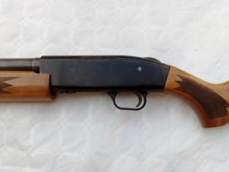 ----VENDIDA GRRACIAS----

 Se vende escopeta de corredera Mossberg 500A , Calibre 12/76.
 Con 2 Cañones 62