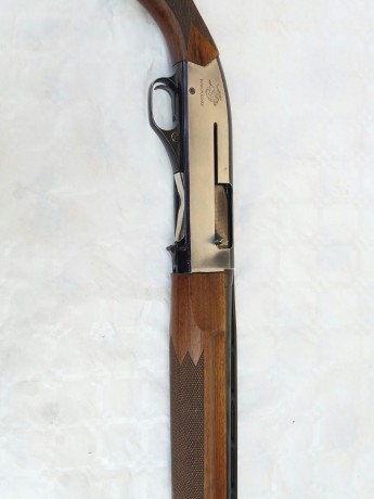---VENDIDA---
Escopeta semiautomatica Winchester 1500 ,
calibre 12/70,cañon 71cm,choque fijo 2** 
!!"Tiene 22