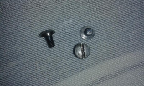 Hola compañeros, he adquirido una preciosa astra 400. Pero me he dado cuenta que una de las cachas fue 00