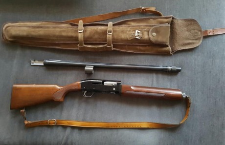 Vendo escopeta sin ningún uso y en perfecto estado. Modelo Franchi 500 calibre 12. Con funda también en 01