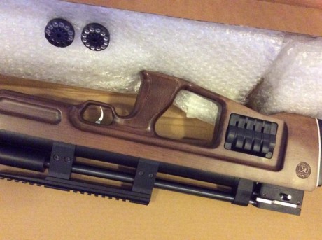 Vendo carabina pcp Kalibr Cricket calibre 6,35 en estado impecable y con poco uso. Comprada hace justo 21
