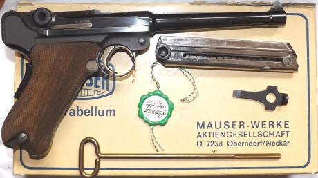 Vendo esta preciosidad. Es una Mauser P06 del 73 en 9mm parabellum. Esta guiada como arma de concurso.Tiene 01
