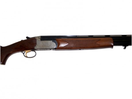 Superpuesta Bettinsoli modelo Cazador del calibre 12. Cañón de 71cm con choques intercambiables interiores. 02