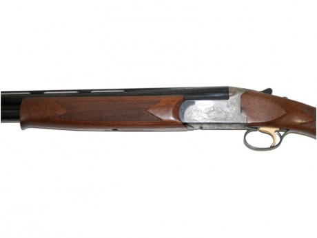 Superpuesta Bettinsoli modelo Cazador del calibre 12. Cañón de 71cm con choques intercambiables interiores. 01