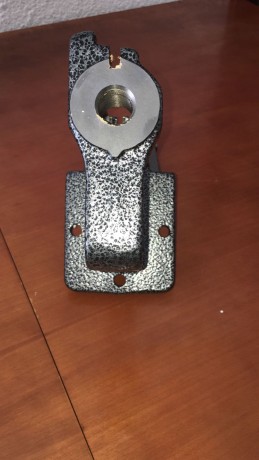 VENDO PRENSA CRUSHER II DE LYMAN COMPLETAMENTE NUEVA NUNCA HA SIDO MONTADA NI TIENE NADA DE MALO LA VENDO 21