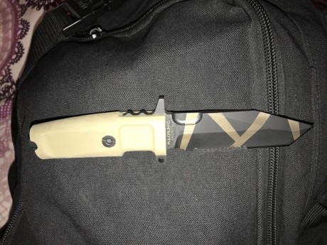 Hola, vendo cuchillo marca EXTREMARATIO
FULCRUM C DESERT WARFARE
Cuchillo para uso intuitivo y extremadamente 02