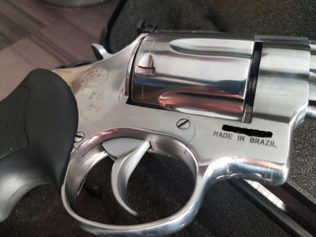 Vendo revolver Taurus del 44 mag de 8" acabado en inox, vendo por dejar afición se encuentra en Tarragona 02