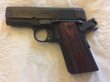 Hola, vendo colt 1911, 3", new agent en calibre 45ACP.

entrego dos fundas especificas y maletin 02