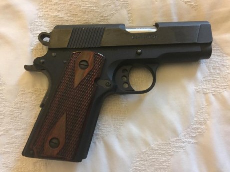 Hola, vendo colt 1911, 3", new agent en calibre 45ACP.

entrego dos fundas especificas y maletin 01