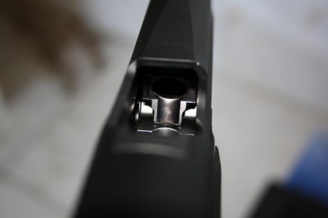 Buenos días 
Se vende pistola  marca SIG SAUER modelo P226 calibre 9mm parabellum.  En perfecto estado, 31