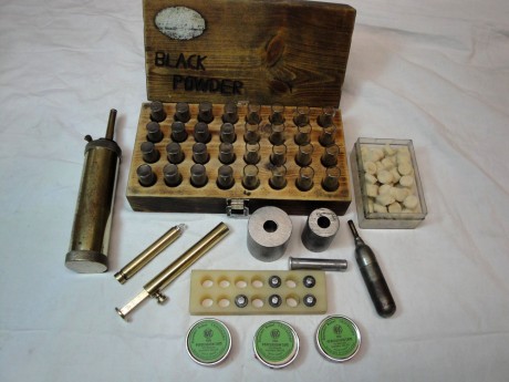 Vendo rifle Hawken de Ardesa con el Nº 20 de fabricación grabado en las piezas. Esta en estado de tiro 02