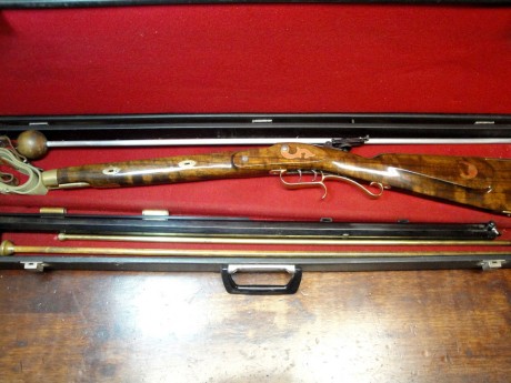 Vendo rifle Hawken de Ardesa con el Nº 20 de fabricación grabado en las piezas. Esta en estado de tiro 01