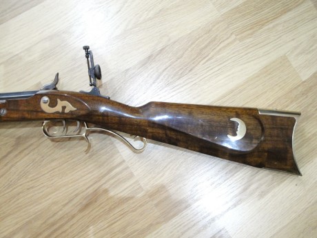 Vendo rifle Hawken de Ardesa con el Nº 20 de fabricación grabado en las piezas. Esta en estado de tiro 10