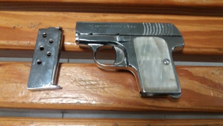 Se vende pistola marca Star, calibre 6,35, datada en 1914, restaurada, en muy buen estado de conservación 01