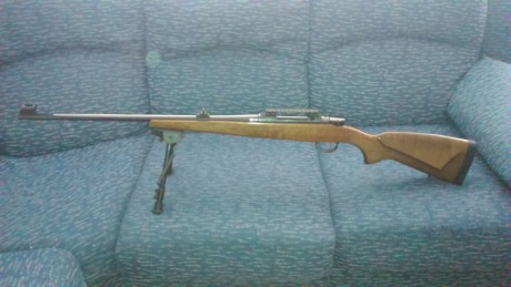 Hola, Un compañero vende su rifle Ceska 550 luxe y me ha pedido que lo ponga a la venta dado que el no 01