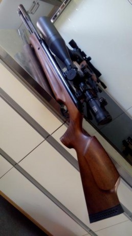 Vendo ejemplar de walther lgu en 4.5 y 16 jls apenas usada sin marca alguna en madera y con pavonado impecable 00