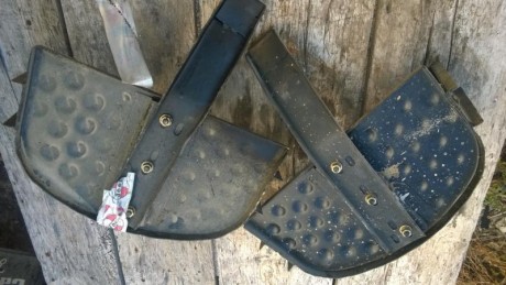  

Estriberas completas con soporte y plataforma para Jeep CJ, Willys, modelos españoles, etc. Son nuevas 00