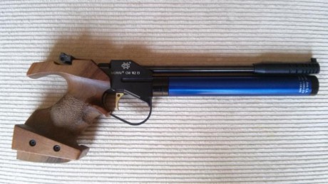 Un amigo del club me pide que le ayudea vender su pistola Morini 162 ei (electrónica de dos pilas, 3v)
Pistola 00