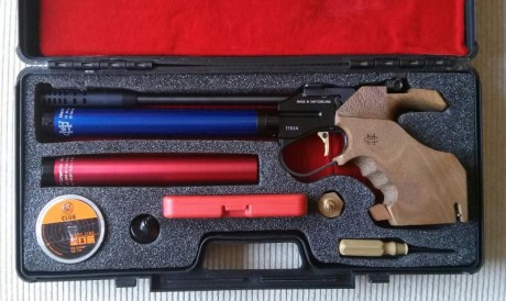 Un amigo del club me pide que le ayudea vender su pistola Morini 162 ei (electrónica de dos pilas, 3v)
Pistola 21