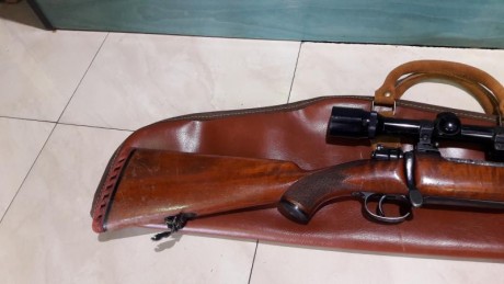 Mitica arma de factura nacional. De una robustez y precision que asombran. Tan solo minimas marcas de 01