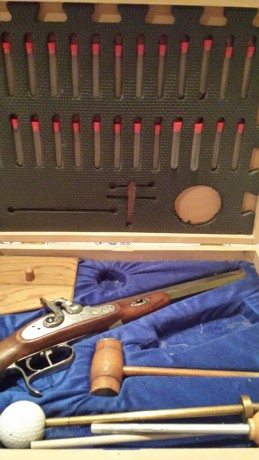 Vendo magnifica pistola Le Page .45 (Armi Sport). Muy buen estado.Gatillo al pelo muy afinado. Agrupaciones 02