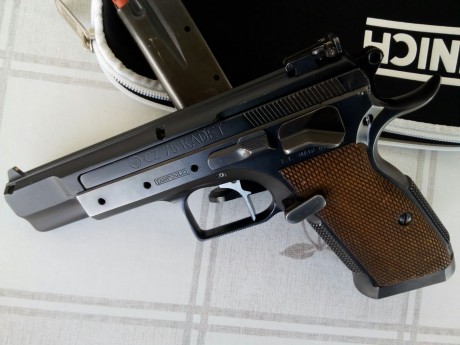 VENDIDA. Cerrar 
Pistola prepara para su envío.
Gracias a tod@s.. 02