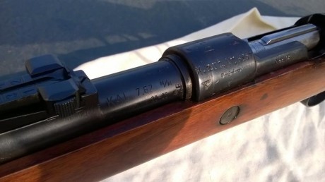 Buenos días pongo a la venta dos rifles históricos:

Máuser Kar98 calibre 30.06, marcas de fabricante 02