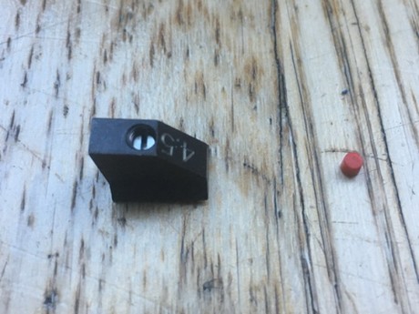 Hola a todos, vendo un punto de mira para pistola  Feinwerkbau P8X de 4,5 mm de grosor. Interesados por 00