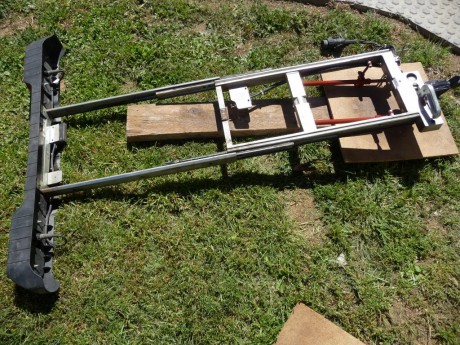 Vendo Carripack para perros, por cese actividad. Cierres reforzados, eje soporte de cuatro apoyos, antibalanceo. 01