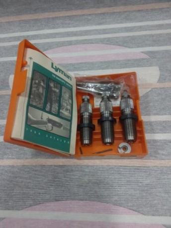 Buenas noches,

 Vendido 


Se vende set de 3 DIES marca LYMAN para calibre 32 S&W long. Incluye Shell 01