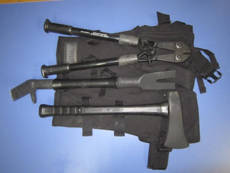 Vendo kit apertura puertas Tactical Backpack Kit Blackhawk Dynamic Entry.
400€ mas portes. Se encuentra 00