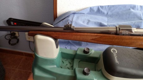 Hola, Un compañero vende su rifle Ceska 550 luxe y me ha pedido que lo ponga a la venta dado que el no 101