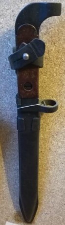 Se vende bayoneta De AK47 y se adjunta vaina.
Todo el conjunto original y todavia con la grasa.
Quien 00