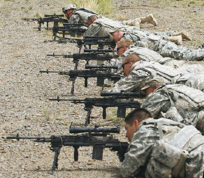 Parece que los militares españoles tienen buena preparación en lo de combate real...
 http://www.libertaddigital.com/nacional/toda-la-unidad-estaba-empenada-en-combate-el-propio-capitan-abria-fuego-1276370628/ 10