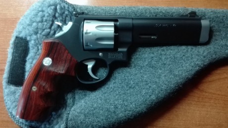 VENDO REVOLVER SMITH AND WESSON 627 V-COMP.

CARACTERISTICAS A SABER:
Modelo de revolver terminado por 20