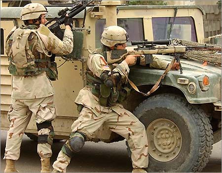 Parece que los militares españoles tienen buena preparación en lo de combate real...
 http://www.libertaddigital.com/nacional/toda-la-unidad-estaba-empenada-en-combate-el-propio-capitan-abria-fuego-1276370628/ 20