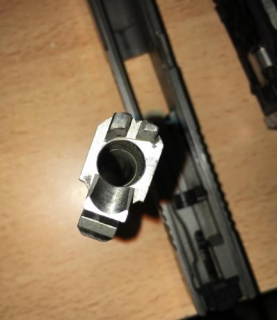 Hola a todos,

Cambiaría mi Ruger SR9 por una Glock 19 de 4ª generación.

La SR9 es segura y polivalente, 02