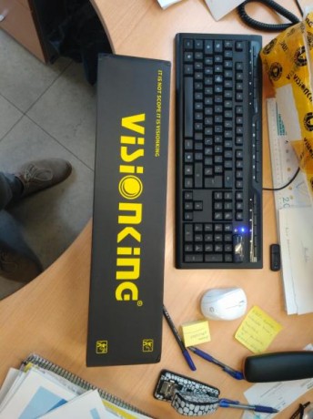 Hola,

Como me había cascado un visor y el presupuesto era ajustado me puse a buscar en aliexpress un 171