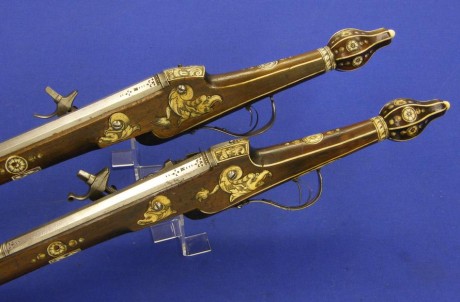 Voy a colocar unas fotos de un arma larga alemana de llave de mecha del siglo XVI. 62