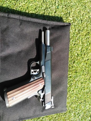 Vendo pistola Colt XSE Match calibre 45 ACP, con alza micrométrica tipo Bomar original Colt, kit de disparo 00