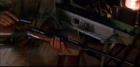 Compañeros,

En vista de las ganas de algunos (Elcafe, Wilcow, Vrakk, etc) por adivinar armas de películas 10