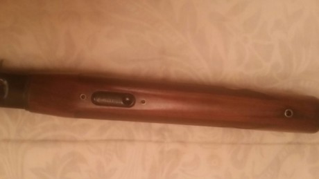 Se vende BERETTA 303 en muy buen estado.. 71cm de cañon 5 chockes, maderas pulidas y pavonada.. como nueva 01