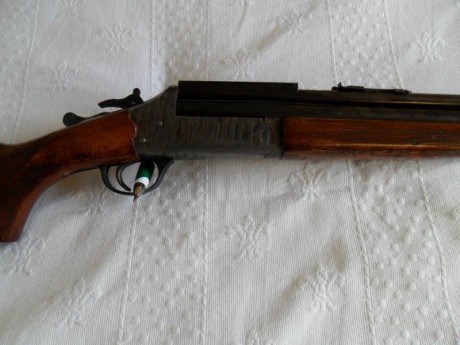 Buenas a todos.!!

No sé si es exactamente aquí donde debo poner el anuncio de este arma tan singular, 01