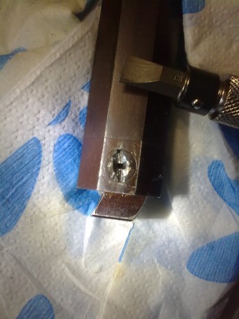 Pues que al querer quitar el oido de mi le page pedersoli de chispa la he cagado y me he cargado el oido 00